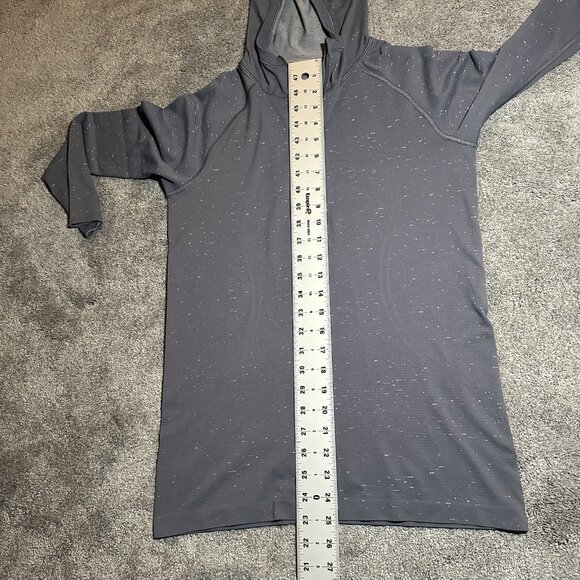 Lululemon Swiftly Tech Hooded 1/2 Zip Long Sleeve Size 10 Nebula Grey White Read - Picture 12 of 14